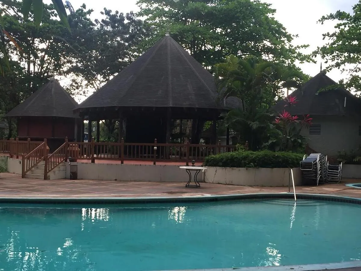 Cozy Treehouse - Saint Ann'S Bay, Jamaica Adventure Villa Jamaica